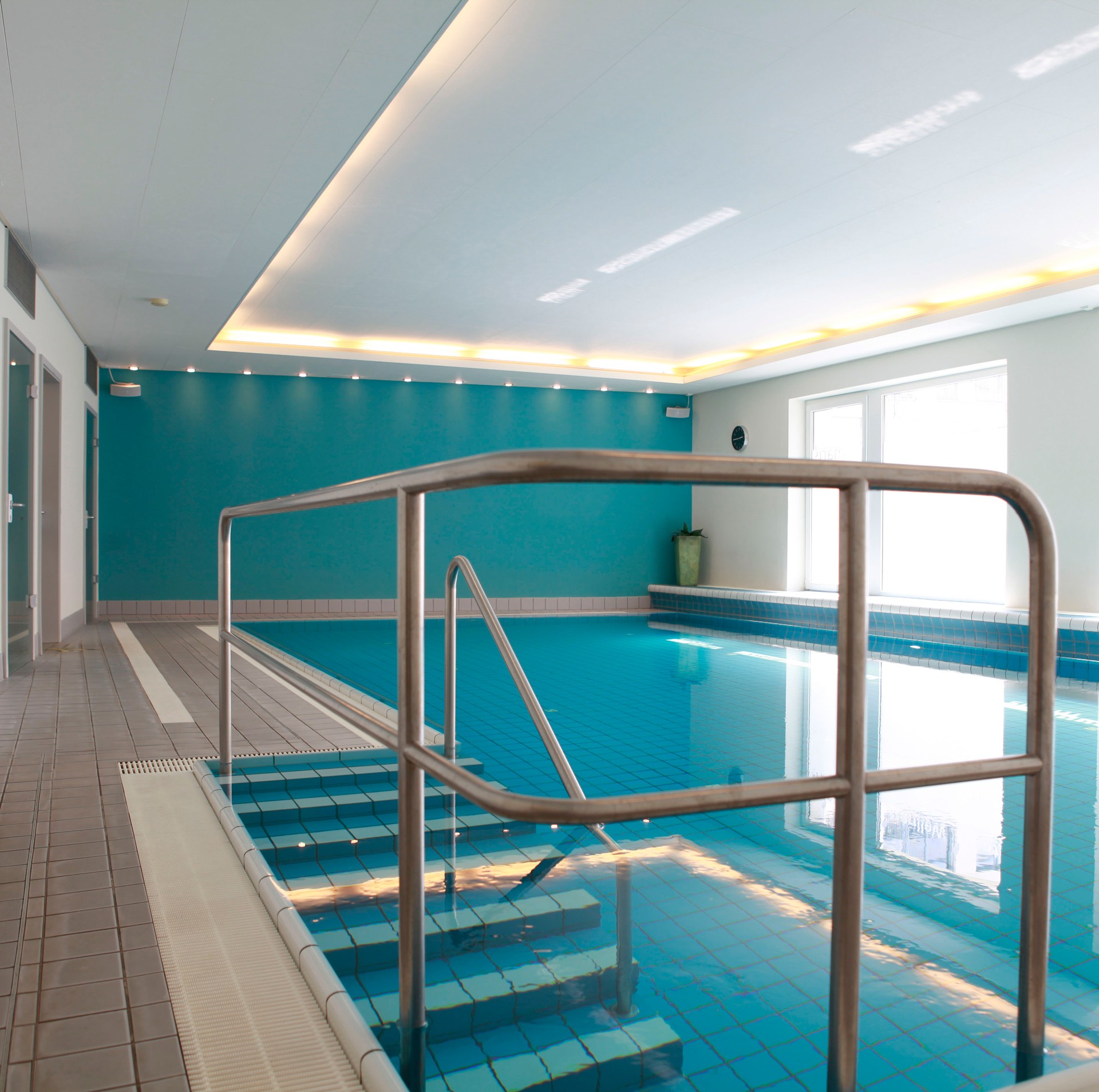 Sportbecken für Schwimmkurse und Aqua-Fitness